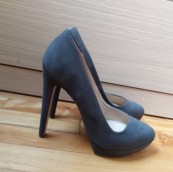 Zara shoes - Picture 2 of 3